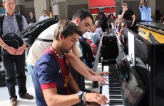 Dva pianisté improvizují na nádraží: Písničku z Intouchables zahráli skvěle